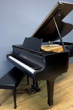 Yamaha Model G2 Baby Grand Piano Ebony