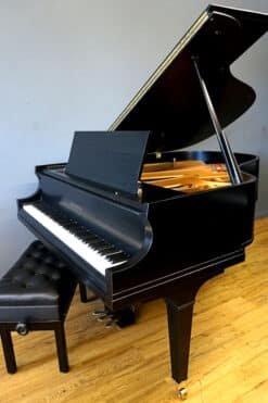 Baldwin Model R Artist Series Baby Grand Piano Ebony Black 22 Baldwin Baby Grand Piano Model R Ebony Black