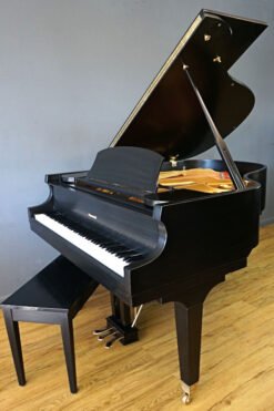 Howard Baldwin C171 Baby Grand Piano Ebony Black 1