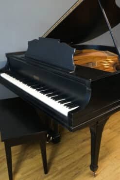 Baby Grand Piano Ebony Black with Matching Piano Bench 7 Everett Baby Grand Piano Keyboard