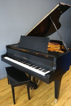 Baby Grand Piano Kawai 550