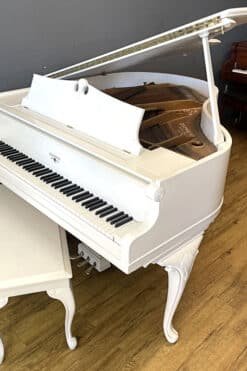 White Baby Grand Piano | Hardman Louis XV Art-Case Designer 15 White Grand Piano